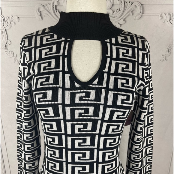 Greek Key Keyhole Midi Sweater Dress - Picture 5 of 5